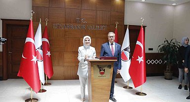 Aile ve Sosyal Hizmetler Bakanı Göktaş, Diyarbakır Valiliğini ziyaret etti