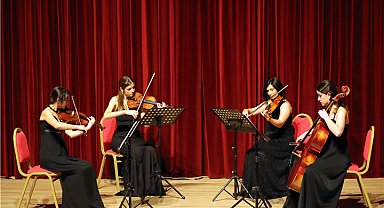 Akademisyen ve öğrencilerden "Oda Müziği" konseri