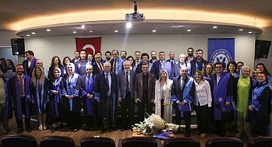 Akademiye katkı sağlayan öğretim üyeleri ödüllendirildi