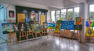 Aliağalı öğrencilerden yıl sonu sergisi