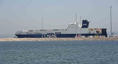 Alıkonulmak istenen Türk bayraklı Galata Seaways Yalova'ya döndü