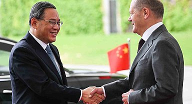 Almanya Başbakanı Scholz ile Çin Başbakanı Li bir araya geldi