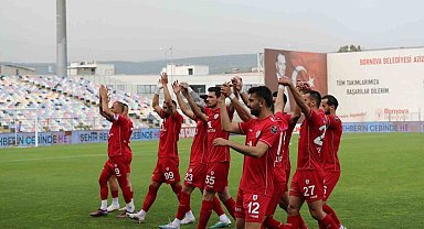 Altınordu'da yaprak dökümü sürüyor