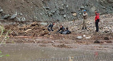 Amasya'da selde kaybolan iki kişiden birinin cesedi bulundu