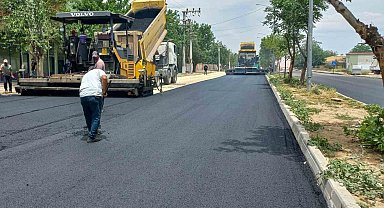 Ambar Mahalle yoluna sıcak asfalt serimi gerçekleştirildi