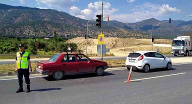 Ani fren kaza getirdi: 1 yaralı