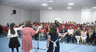 Anka Radyo'da bir ilk