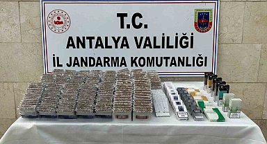 Antalya'da 7 bin 360 adet bandrolsüz içi dolu makaron ele geçirildi