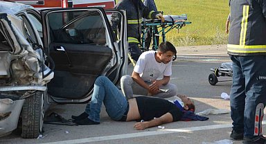 Antalya'da feci kaza: 3 ölü, 9 yaralı