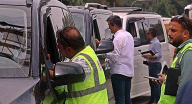 Antalya'da turist taşıyan araçlara 'sıkı' denetim