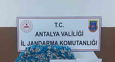 Aranan şüpheli araçta 200 adet elektronik sigara ele geçirildi