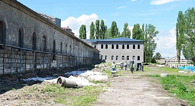 Ardahan'da Millet Bahçesi İnşaat Çalışmaları devam Ediyor
