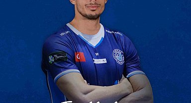 Arkas Spor'dan iki ayrılık