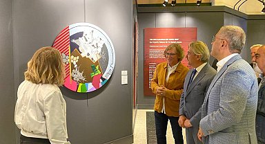 Aşık Veysel, vefatının 50. yılında Üsküdar'da düzenlenen sergiyle anıldı