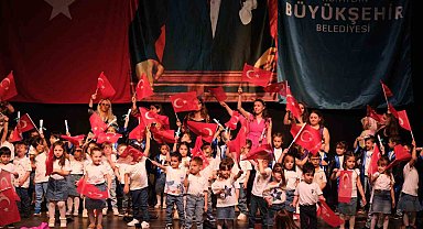 Aydın Büyükşehir Belediyesi Çocuk Gelişim Merkezlerinden yılsonu gösterileri