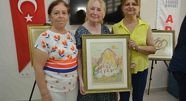 Ayvalık'ta minyatür ve tezhip sergisi