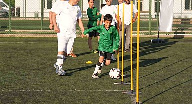 Babalar ve oğulları kıyasıya mücadele etti