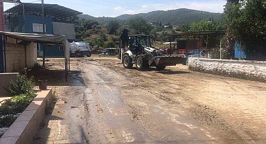 Bağarası'nda yağışların olumsuz etkilerine Söke Belediyesi müdahale etti