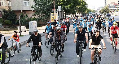 Bağcılar'da bisiklet tutkunları çevre için pedal çevirdiler