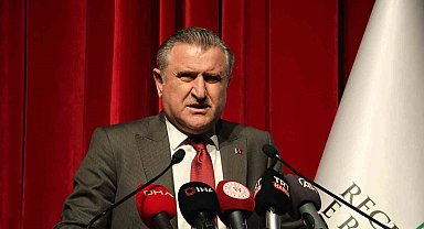 Bakan Bak: "Türkiye Yüzyılı gençlerin yüzyılı olacak, teknolojinin yüzyılı olacak"