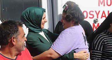 Bakan Göktaş'tan zihinsel engelli Melisa'ya anne şefkati