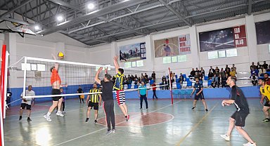 Başkale'de voleybol turnuvası sona erdi