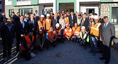 Başkan Aydın TOKİ hak sahiplerinin yüreğine su serpti