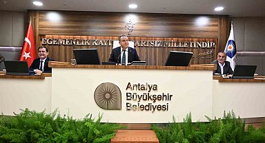 Başkan Böcek: "Belediyeler konaklama vergisinden pay almalı"