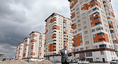 Başkan Çolakbayrakdar; "Dönüşümle sosyal odaklı örnek bir mahalle inşa ediyoruz"