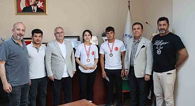 Başkan Özgan, Kozanlı boksörleri ağırladı