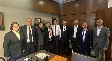 Başkan Şahin, Milletvekili Dönmez'i makamında ziyaret etti