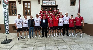 Başkan Şahin U-17 takımını Eskişehir'e uğurladı