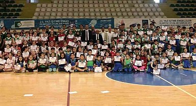 Basketbol okulu final yaptı