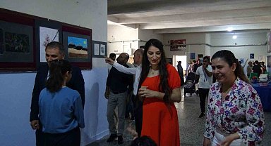 Batman'da atık malzemeler öğrenciler ve hocalarının elinde hayat buldu