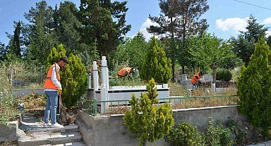 Battalgazi'deki mezarlıklarda bakım çalışması