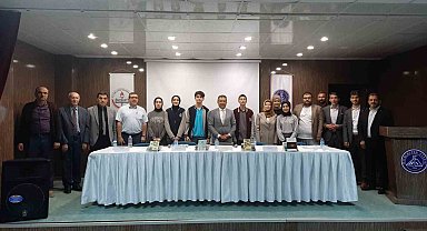 Bayburt Anadolu Mektebi öğrencileri Aytmatov İl Panelinde bir araya geldi