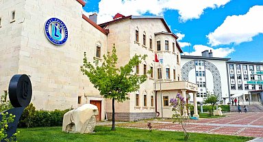 Bayburt Üniversitesi, yetkinlik alanlarında Türkiye'nin önde gelen üniversiteleri arasında yer aldı