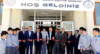 Bayburt'ta geleneksel yılsonu mesleki tanıtım etkinlikleri