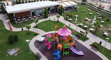 Bayraklı'nın sosyal tesisleri misafirlerini bekliyor