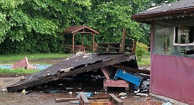 Belediye aile çay bahçesi harabeye döndü