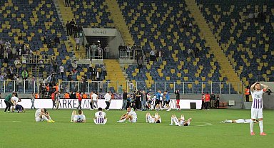 Belediye Derincespor TFF 2. Lig'e yükseldi