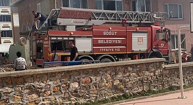 Bilecik'te 2 katlı binada yangın çıktı