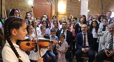 Bilim ve Sanat Merkezinden müzik dinletisi ve resim sergisi