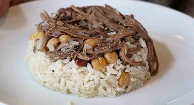 Bin yıllık pilav damak çatlatıyor