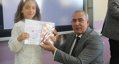 Bingöl'de 60 bin öğrenci karne heyecanı yaşadı