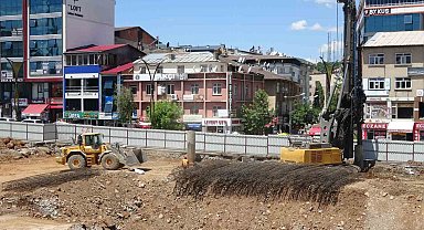 Bingöl'de Kent Meydanı projesi devam ediyor