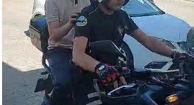 Bingöl'de Yunus Timi, sınava girecek 2 öğrencinin yardımına yetişti