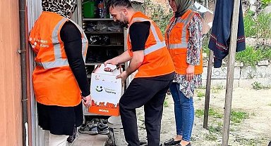 Bir Tebessüm Bir Hayat Derneği Başkanı Hakan Çil ile ekibi ihtiyaç sahibi aileleri yalnız bırakmadı