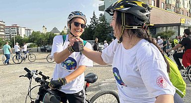 Bisiklet Günü'nü pedal çevirerek kutladılar