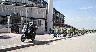 Bisiklet Şehri Konya'da öğrenciler okullarına bisikletleriyle güven ile gidiyor
